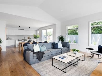 8 Downward Street, Mornington - Thumbnail 2
