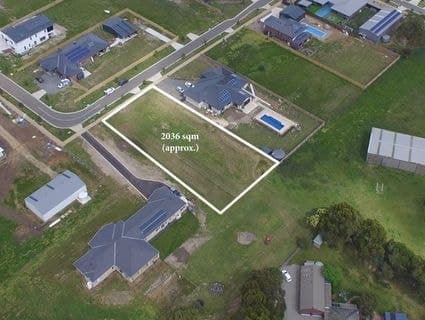 24 Lindenderry Circuit, Mornington - Thumbnail 2