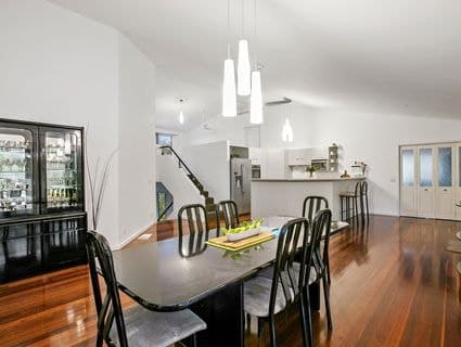 17 Jacaranda Crescent, Mornington - Thumbnail 2