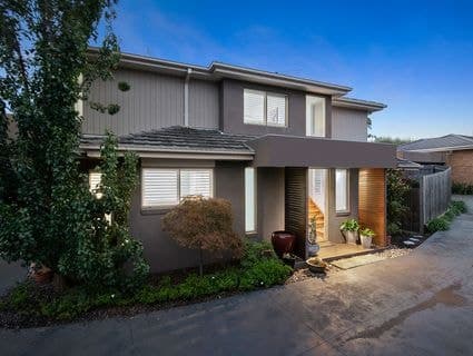 3/13 Lucerne Avenue, Mornington - Image 1