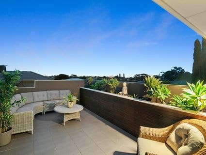 3/13 Lucerne Avenue, Mornington - Thumbnail 2