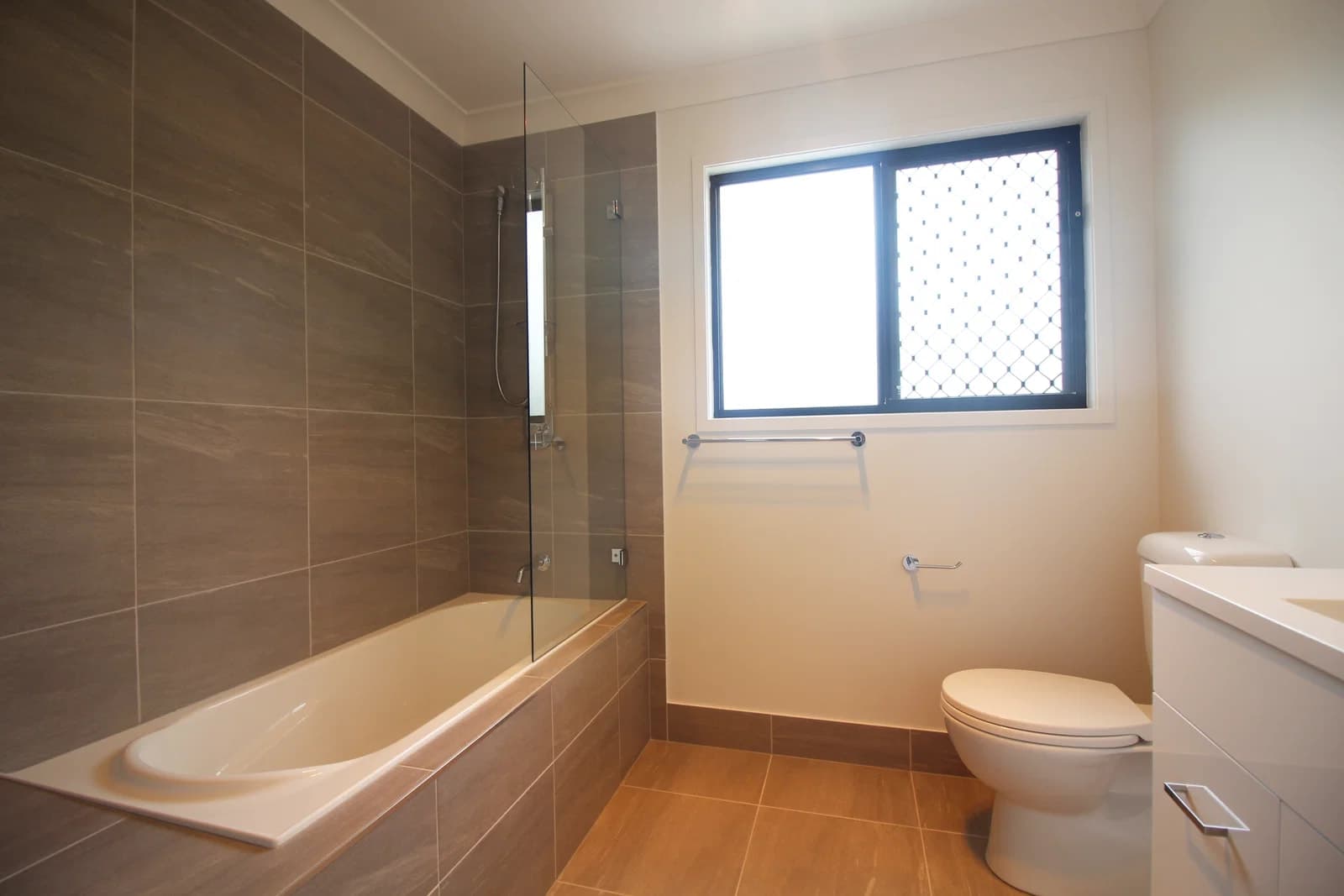 1/15A Garfield Terrace, Everton Hills, QLD, 4053, Everton Hills - Thumbnail 8