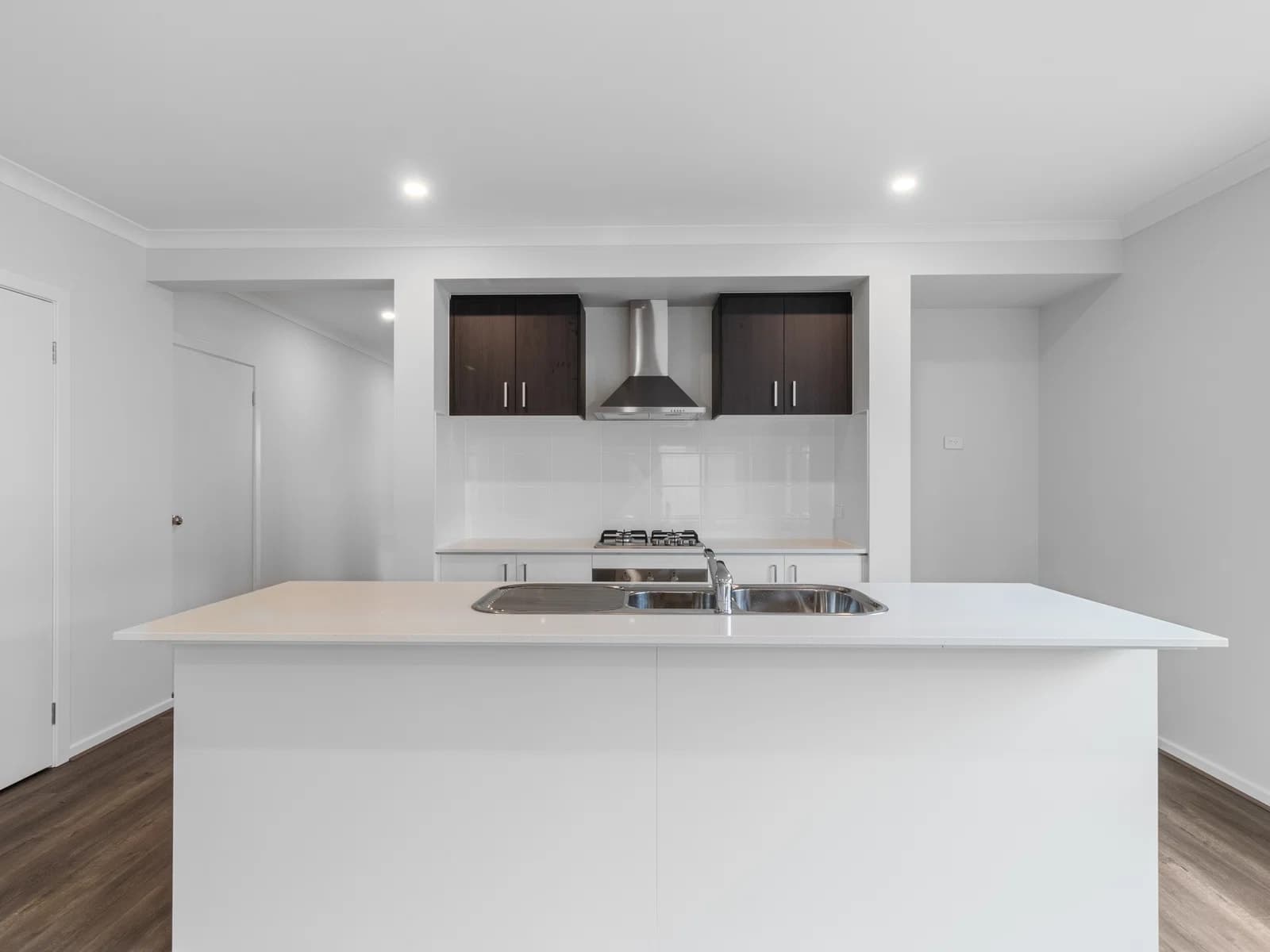 8 Woodlawn Rd, Wollert, VIC, 3750, Wollert - Thumbnail 2