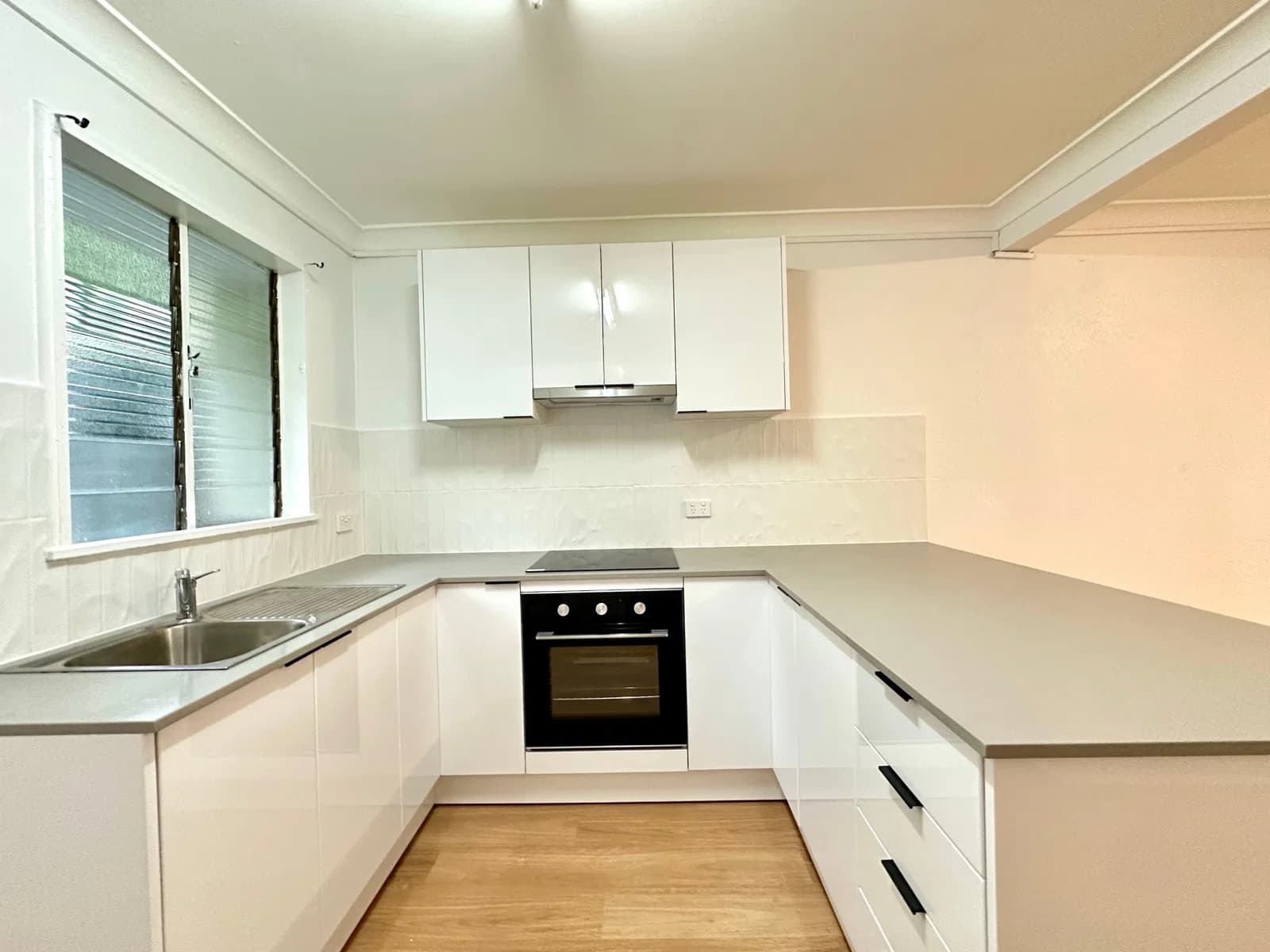 2/76 Palm Beach Ave, Palm Beach, QLD, 4221, Palm Beach - Thumbnail 2