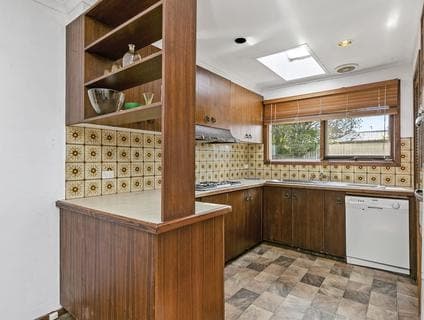 10 Coral Road, Mornington - Thumbnail 3