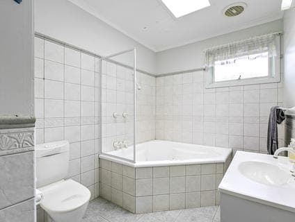 10 Coral Road, Mornington - Thumbnail 6