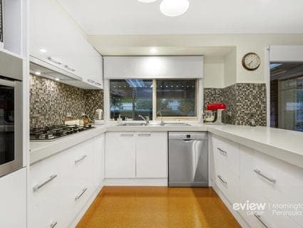 18 Waltham Drive, Mornington - Thumbnail 5