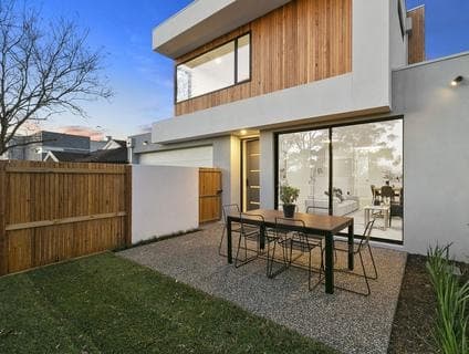 33 Separation Street, Mornington, Mornington - Image 1
