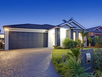 7 Marquis Avenue, Mornington - Image 1