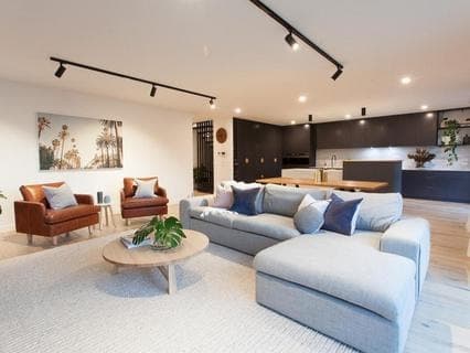 8 York Street, MORNINGTON, Mornington - Thumbnail 2