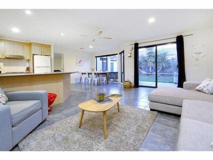 8 Colebrook Court, MORNINGTON, Mornington - Thumbnail 6