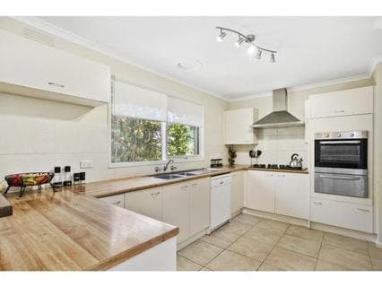 26 Harridge Street, ROSEBUD, Rosebud - Thumbnail 2