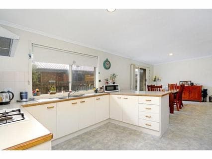 18 Settlers Way, MOUNT MARTHA, Mount Martha - Thumbnail 5