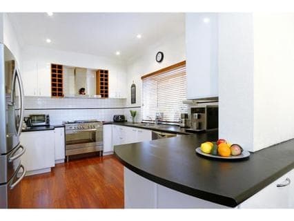 30 Walbundry Avenue, FRANKSTON, Frankston - Thumbnail 2