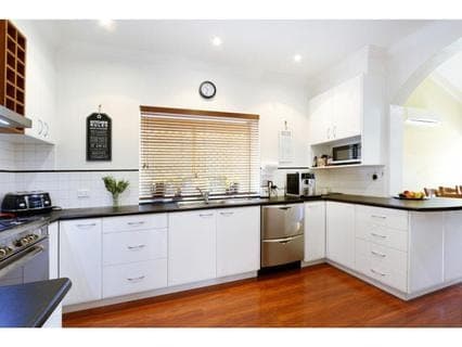 30 Walbundry Avenue, FRANKSTON, Frankston - Thumbnail 3