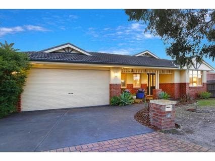 9 Colebrook Court, MORNINGTON, Mornington - Image 1