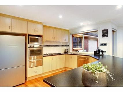 9 Colebrook Court, MORNINGTON, Mornington - Thumbnail 5