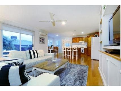 1 Longwood Drive, MORNINGTON, Mornington - Thumbnail 4