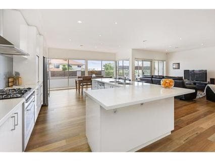 3 Ellabella Way, MORNINGTON, Mornington - Thumbnail 3