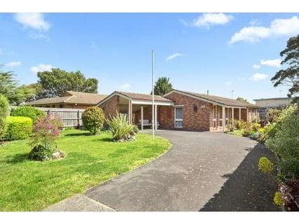 23 Pamela Place, MORNINGTON, Mornington - Image 1