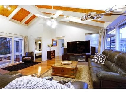 4 Cherry Blossom Lane, MORNINGTON, Mornington - Thumbnail 4