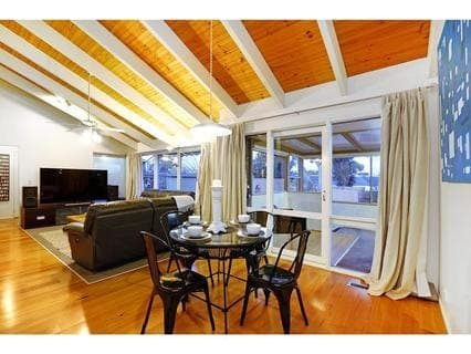 4 Cherry Blossom Lane, MORNINGTON, Mornington - Thumbnail 6