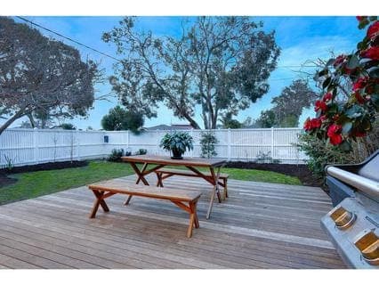 12 Van Ness Avenue, MORNINGTON, Mornington - Thumbnail 3
