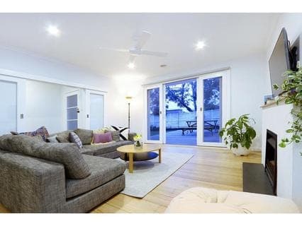 12 Van Ness Avenue, MORNINGTON, Mornington - Thumbnail 4