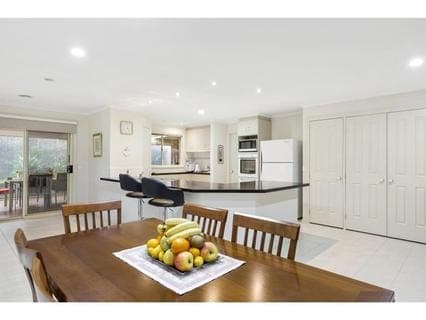 5 Valerie Close, MOUNT MARTHA, Mount Martha - Thumbnail 3