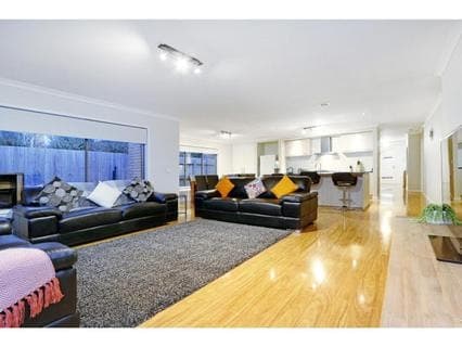 34 Marthas Ridge Drive, MOUNT MARTHA, Mount Martha - Thumbnail 2