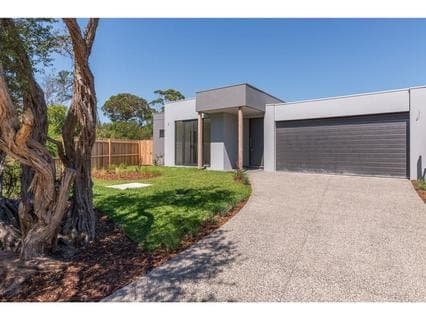 7 Florence Avenue, CAPEL SOUND, Capel Sound - Thumbnail 3