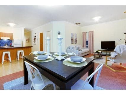 9 Lawson Court, MORNINGTON, Mornington - Thumbnail 3