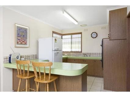 85 Ocean Street, ROSEBUD, Rosebud - Thumbnail 4