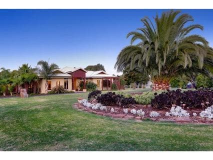 3 Bailey Place, MORNINGTON, Mornington - Image 1