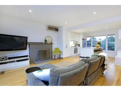 7 Macdonald Grove, MORNINGTON, Mornington - Thumbnail 3