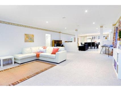 13 Kathleen Crescent, MORNINGTON, Mornington - Thumbnail 5