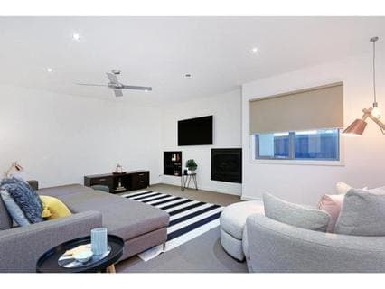 10 Ruby Cove, MORNINGTON, Mornington - Thumbnail 7