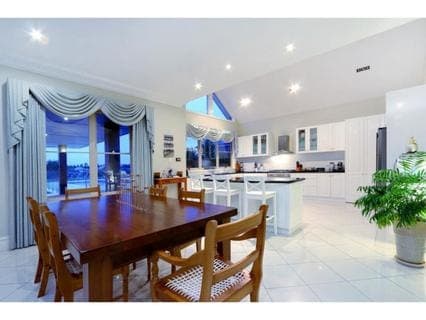 24 Benton Grange Drive, MORNINGTON, Mornington - Thumbnail 6