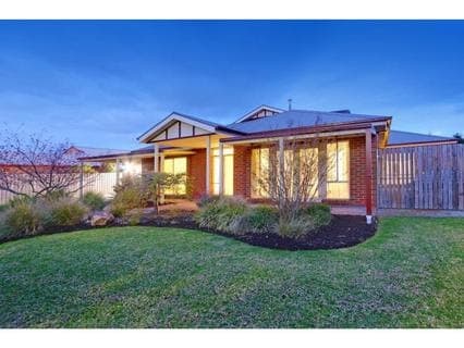 4 Chardonnay Drive, MOUNT MARTHA, Mount Martha - Thumbnail 2