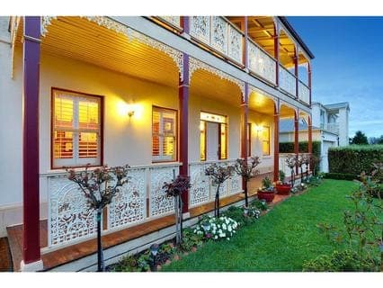 4 Coney Hurst Crescent, MORNINGTON, Mornington - Thumbnail 2