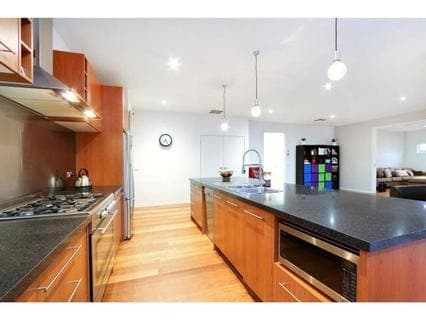 4 Kathleen Crescent, MORNINGTON, Mornington - Thumbnail 7