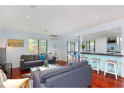 29 Sherwood Avenue, ROSEBUD, Rosebud - Thumbnail 2