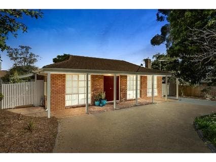 2 Van Ness Avenue, MORNINGTON, Mornington - Image 1