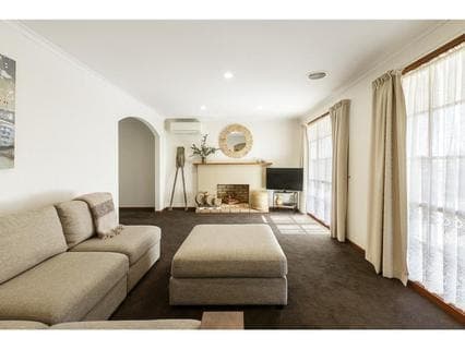 2 Van Ness Avenue, MORNINGTON, Mornington - Thumbnail 2