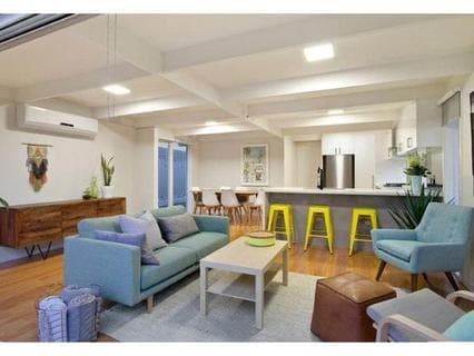 8 Olive Street, MORNINGTON, Mornington - Thumbnail 3