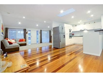 14 Greenhill Road, ROSEBUD, Rosebud - Thumbnail 3