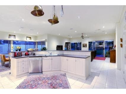 3 Summerfield Drive, MORNINGTON, Mornington - Thumbnail 5