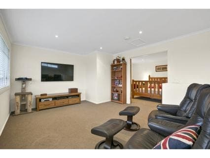 7 Allchin Avenue, MORNINGTON, Mornington - Thumbnail 6