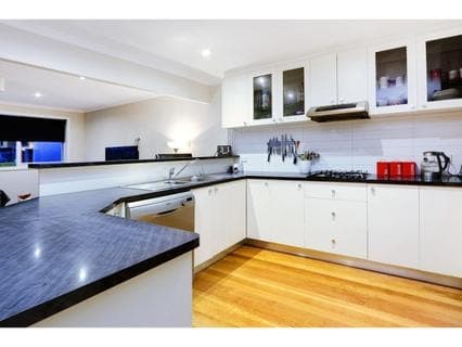 74 Lipton Drive, FRANKSTON, Frankston - Thumbnail 4