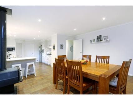 8 Rochester Road, SOMERVILLE, Somerville - Thumbnail 5
